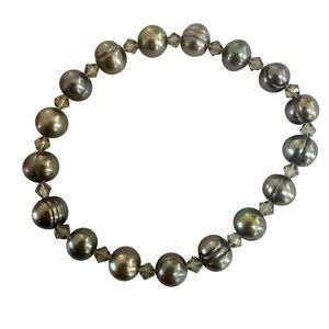 Grey Pearl and Crystal stretchy bracelet